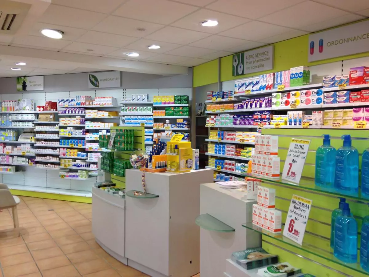 tour de garde pharmacie abidjan